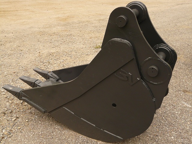 excavator-bucket-639_640
